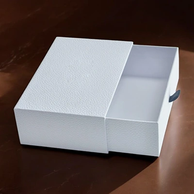 White Rigid Boxes Wholesale